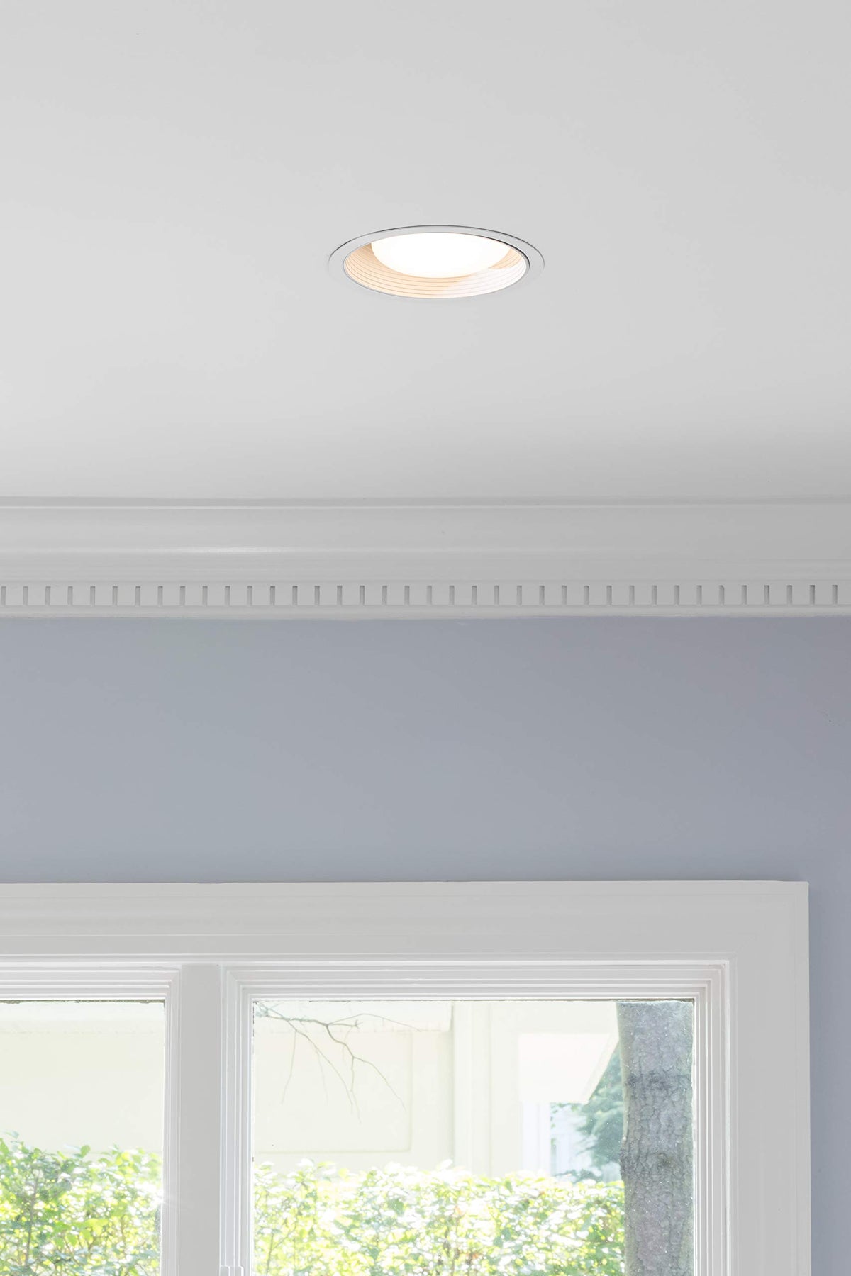 Maxxima BR40 LED bulb with E26 base fits standard fixtures safely