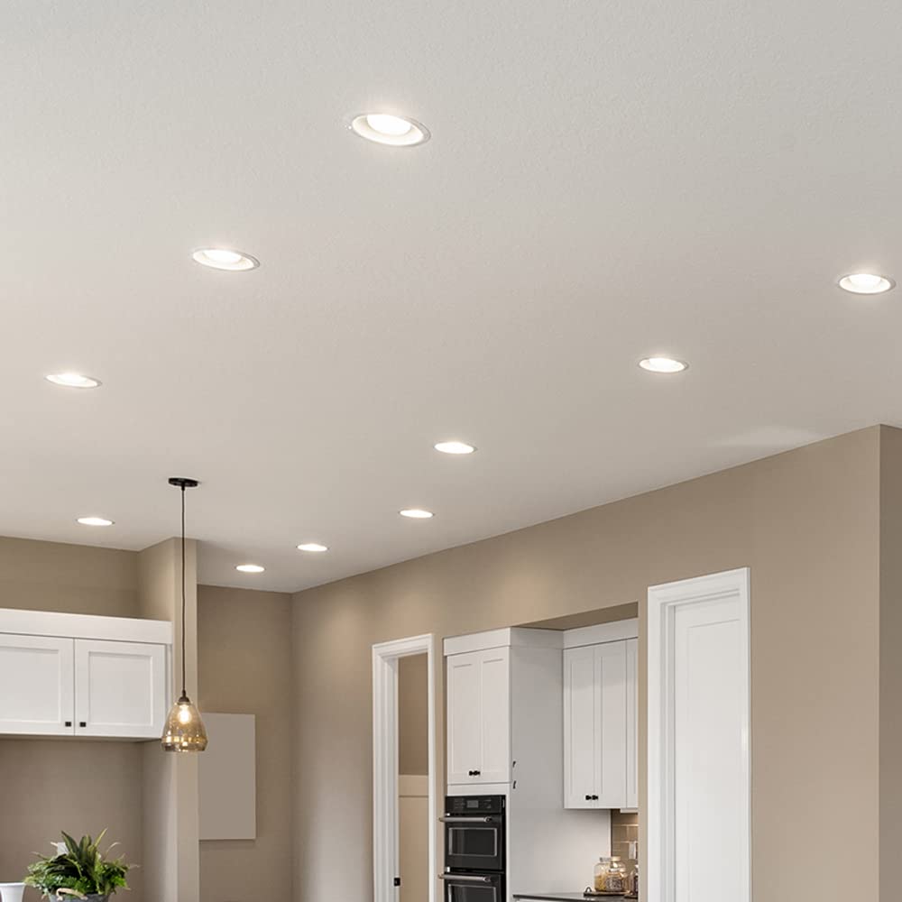Maxxima E26 base flood bulb suitable for damp indoor locations