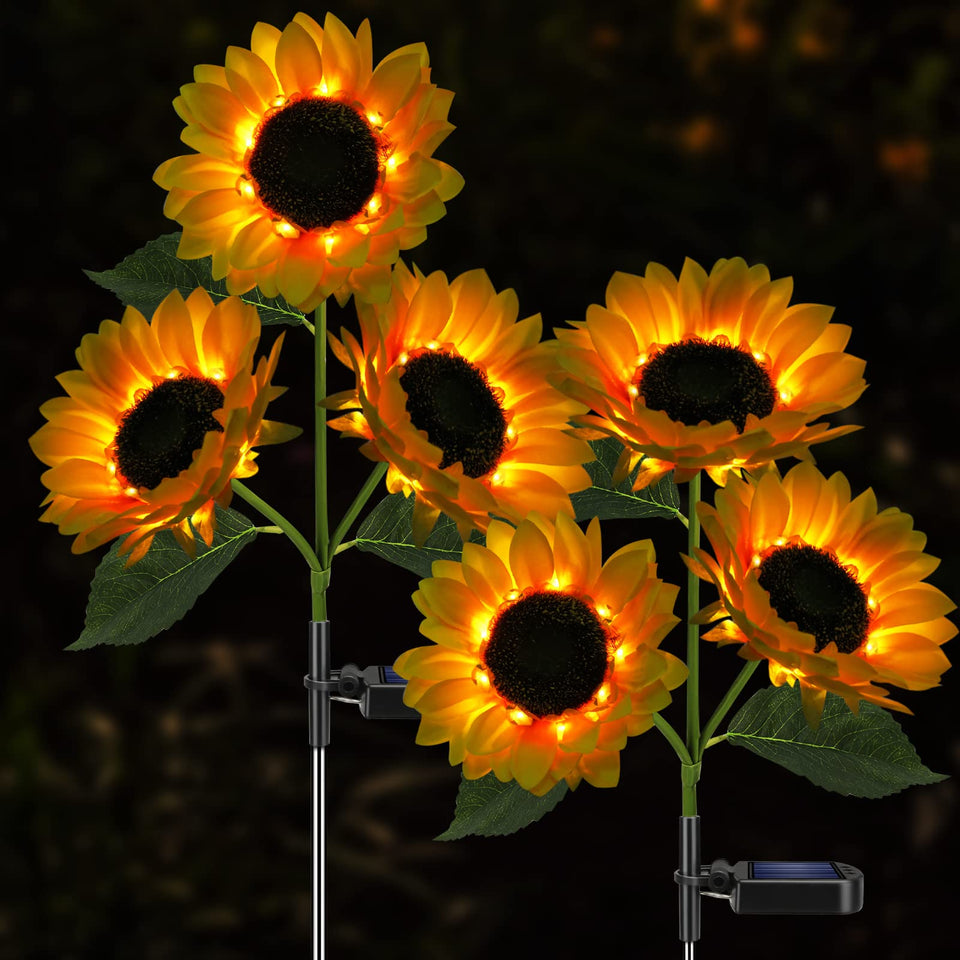 Meagoo solar sunflower light close-up petal detail ideal for garden appeal.