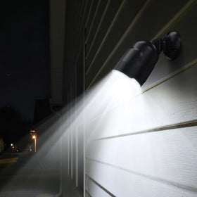 Mecanto 600-lumen output brightens driveways and porches