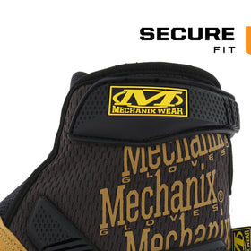 Versatile gloves suitable for carpentry, framing, airsoft, and paintball