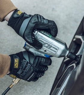 Mechanix Wear M-Pact breathable back reduces heat buildup during long wear.
