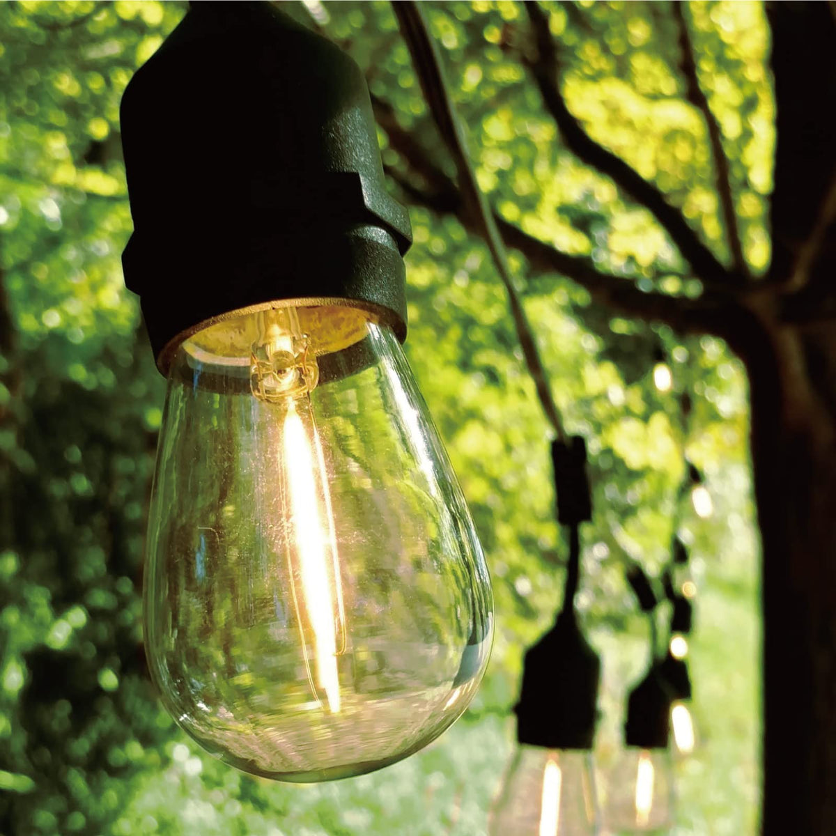Meconard E26 base easy-install bulb for quick setup