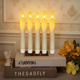 Meigic safe night-reading candle provides cozy, flame-free lighting