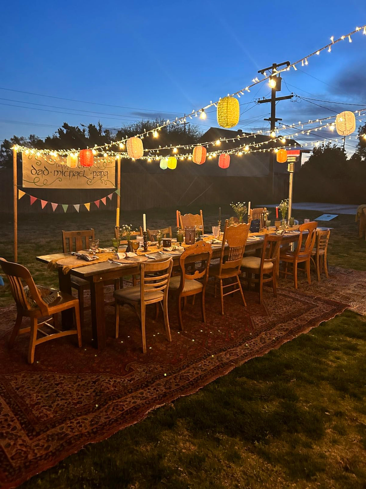 Metany mixed-color lanterns with tassels enhance versatile party setups.