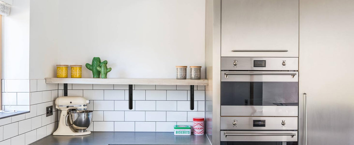 DIY installation steps for MHMYDZ brackets and quick shelving setup