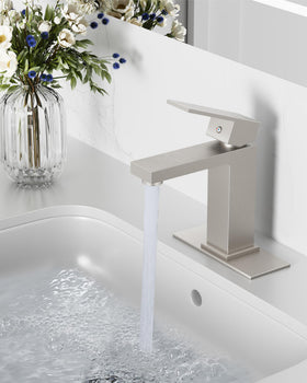 Midanya deck plate for 3-hole sinks enables versatile renovations.