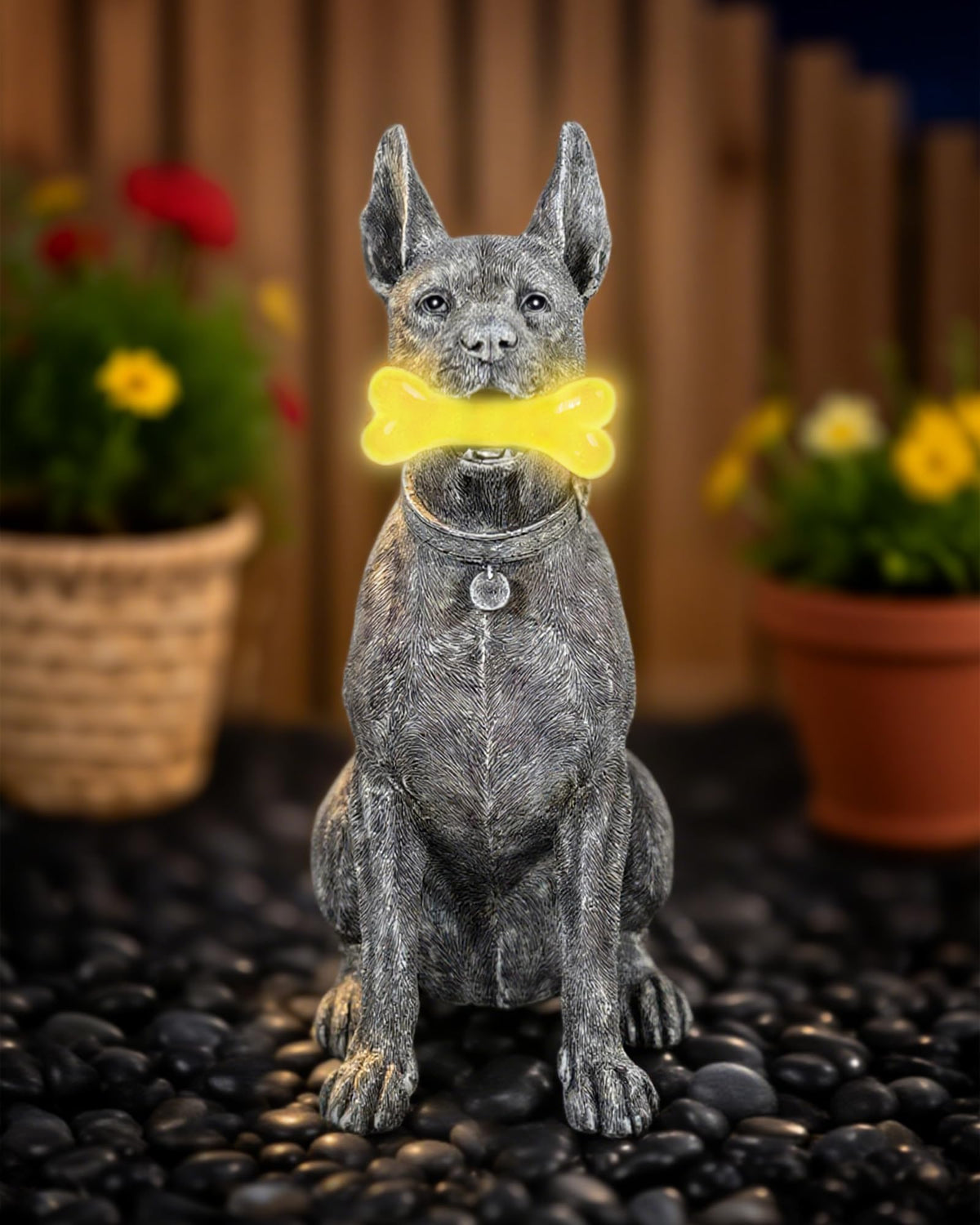 Miggley outdoor resin statue withstands weather for year-round decor
