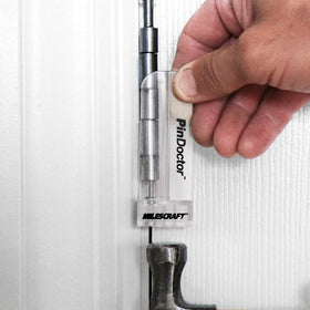 Milescraft 1229 HingeJigPLUS depth guides ensure proper routing depth.