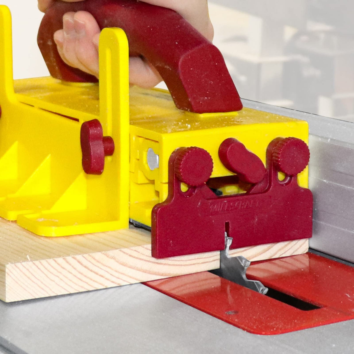 Milescraft GrabberPRO heel adjustment adds leverage for cleaner finishes.