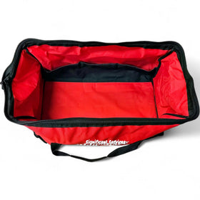 Milwaukee 22-inch heavy-duty canvas bag professional design adds a reliable worksite look.