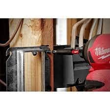 Milwaukee Shockwave high-torque driving bits enable precise, strong screw driving.