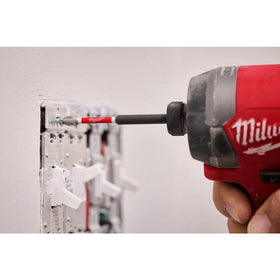Milwaukee Shockwave packaging image communicates easy order and storage