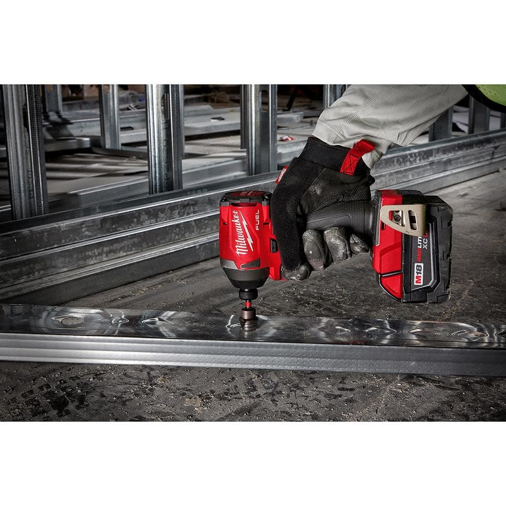 Milwaukee SHOCKWAVE Rapid Strike tip for quick starts
