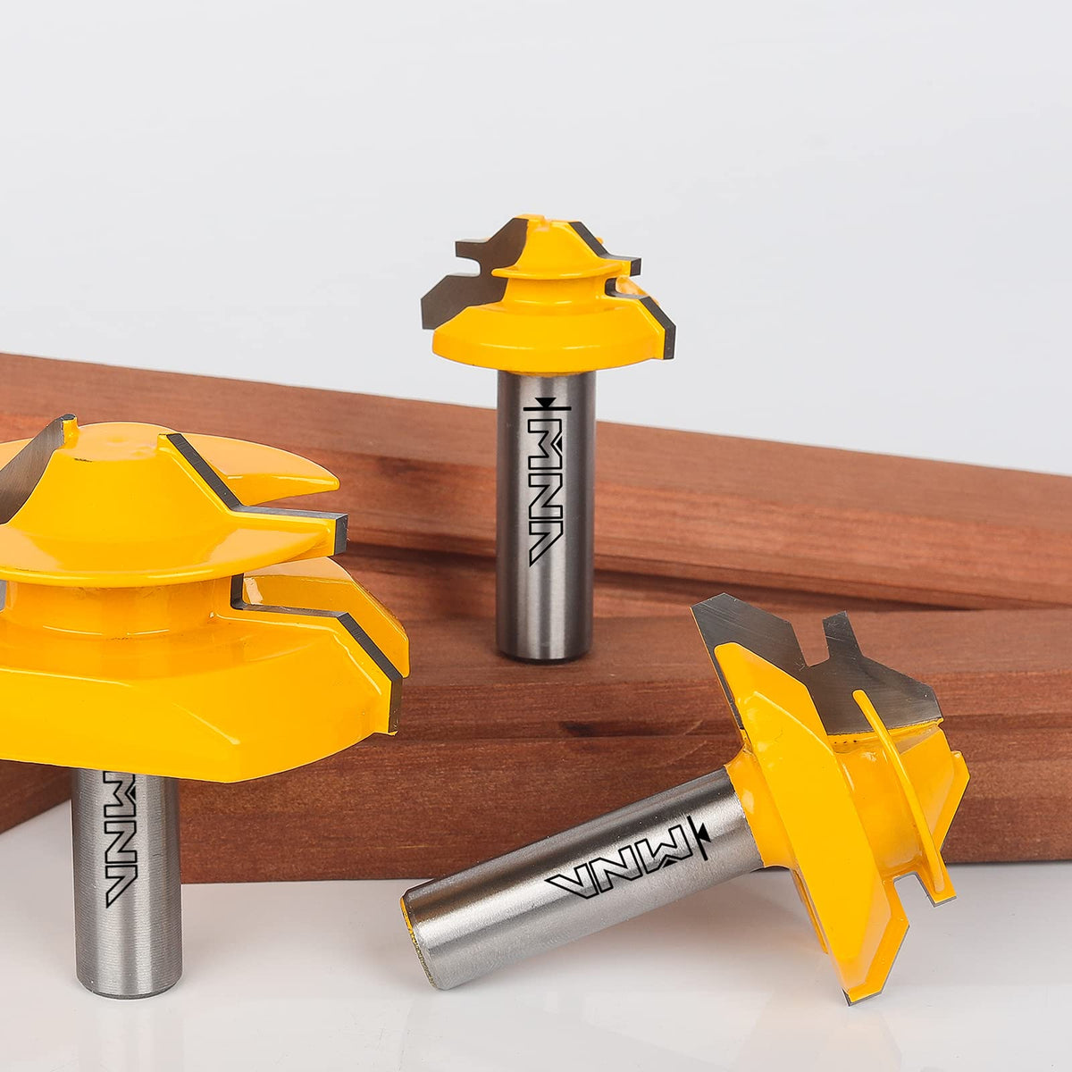 MNA Lock Miter Router Table Use emphasizes stability and clean cuts