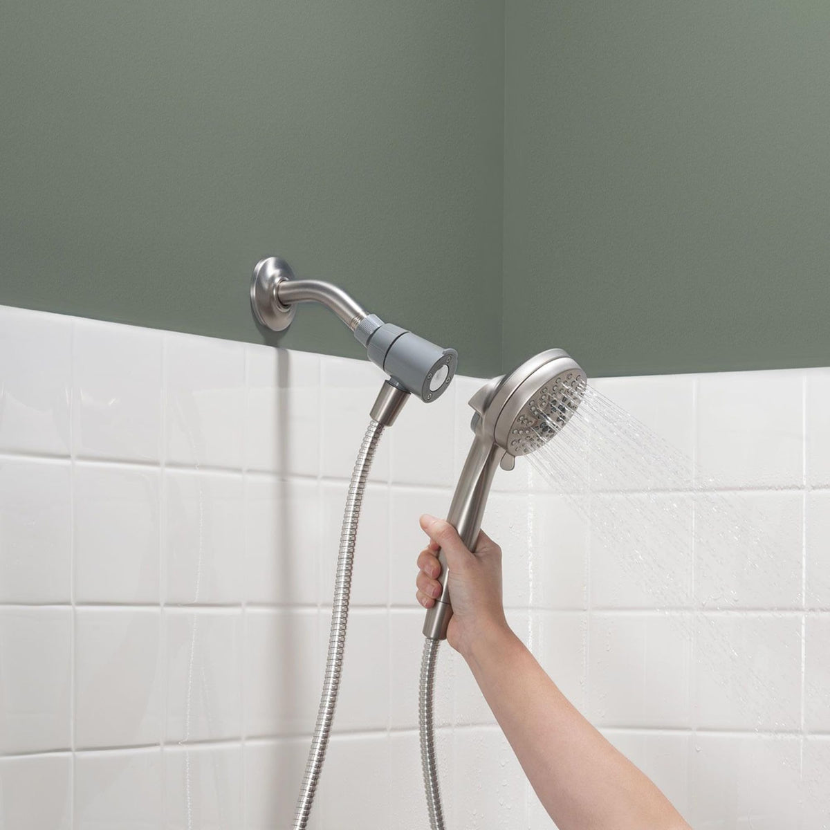 Moen Engage Magnetix durable handheld solution suitable for shower cleaning