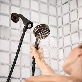 Swivel connector on Moen Engage Magnetix for smooth maneuverability