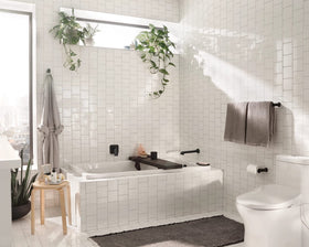 Moen Genta LX durable matte black finish complements modern bathrooms.