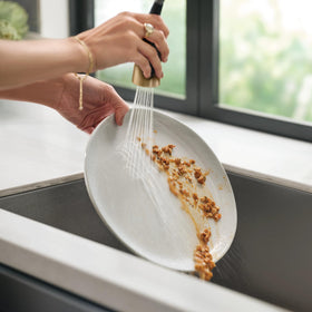 Moen Orivesi one-or-three-hole installation compatibility for versatile setup.