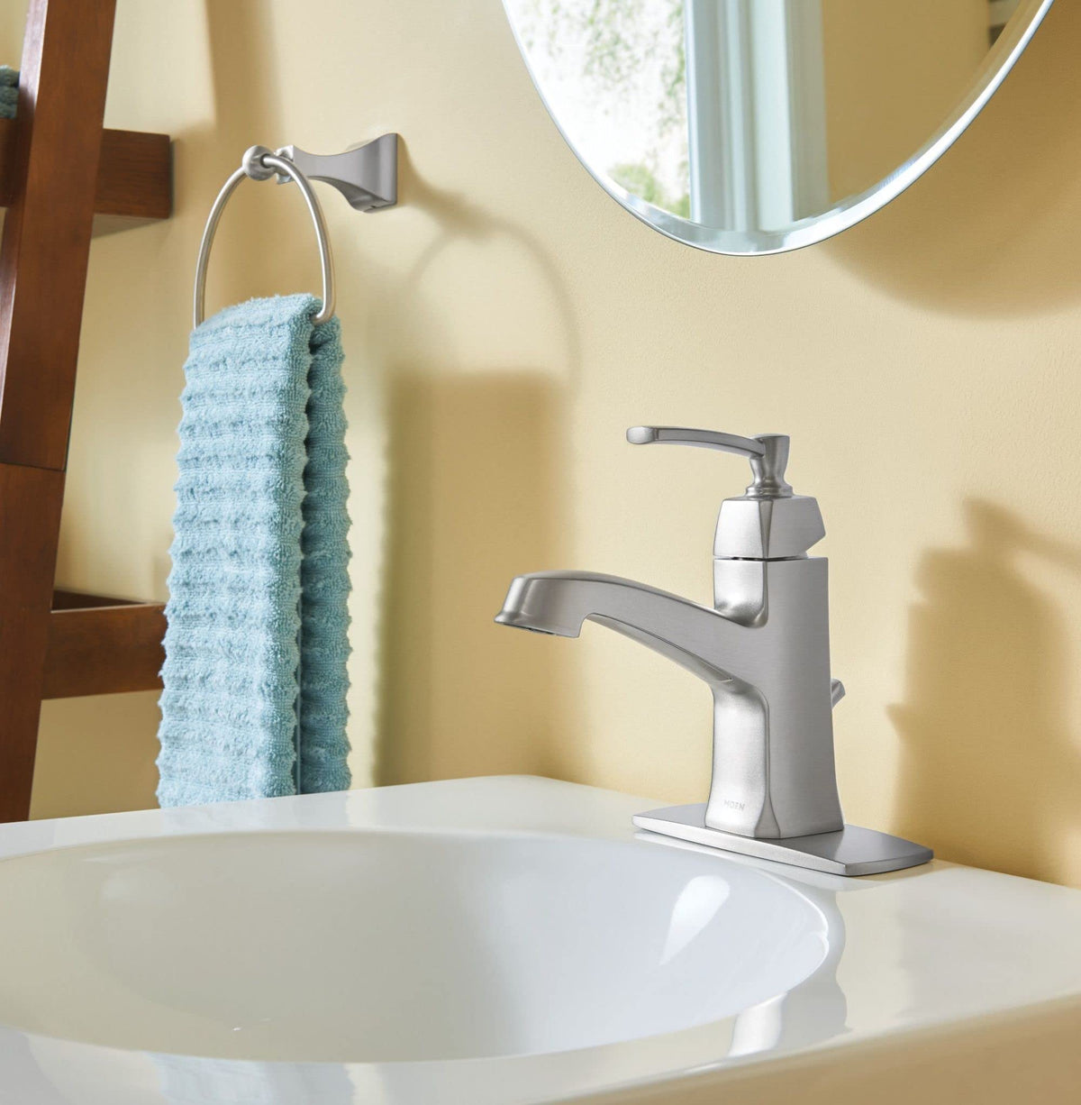 Installed in a bathroom, the towel ring brings calm, spa-like ambience.