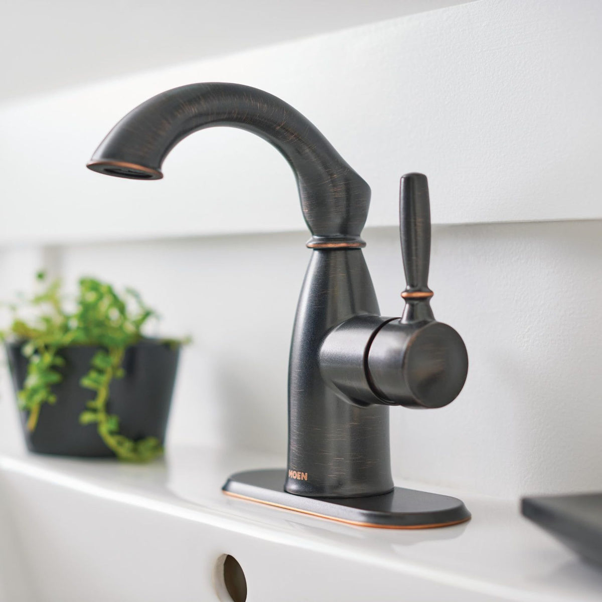 Moen Sarona brushed nickel finish close-up demonstrates easy maintenance.