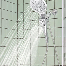 Infiniti dial on Moen Verso enables smooth spray transitions for comfort.