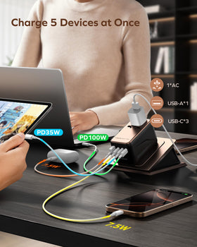 MOMAX USB-C PD and USB-A QC ports in an ergonomic layout for simultaneous devices.