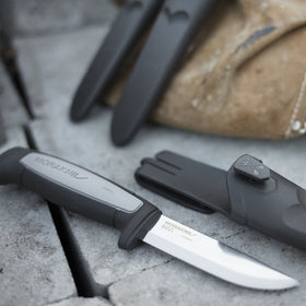 Morakniv Craftline Robust with Combi-Sheath in sheath, belt clip for quick access.
