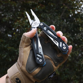 Mossy Oak multitool 8-in-1 bit set ready for repairs.