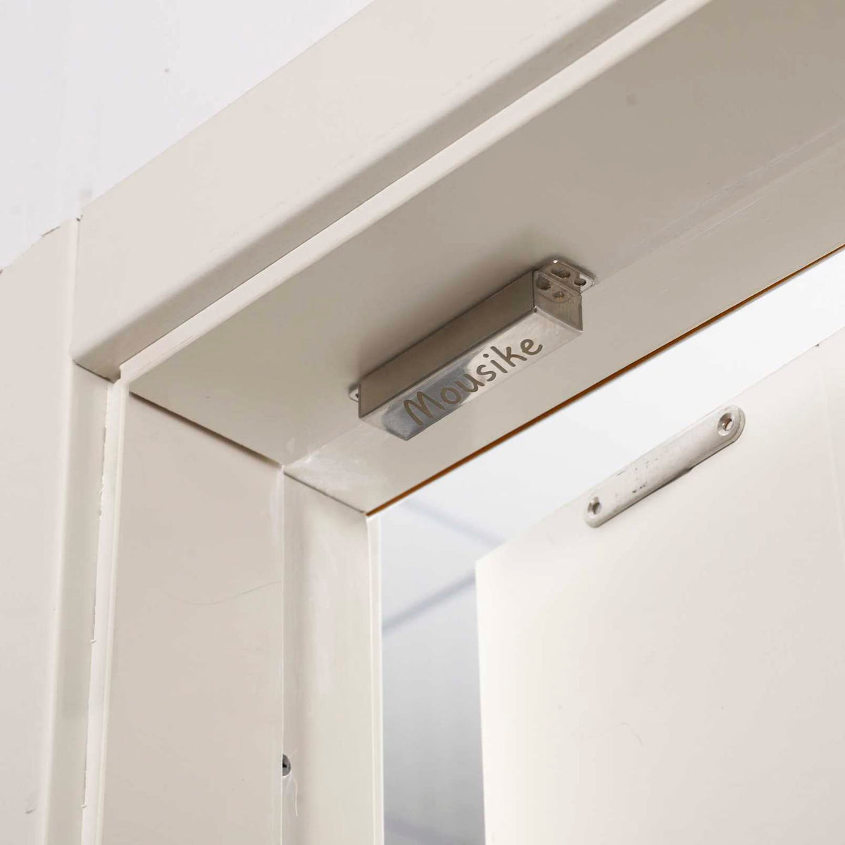 Mousike door magnet set with screws enables quick, DIY installation