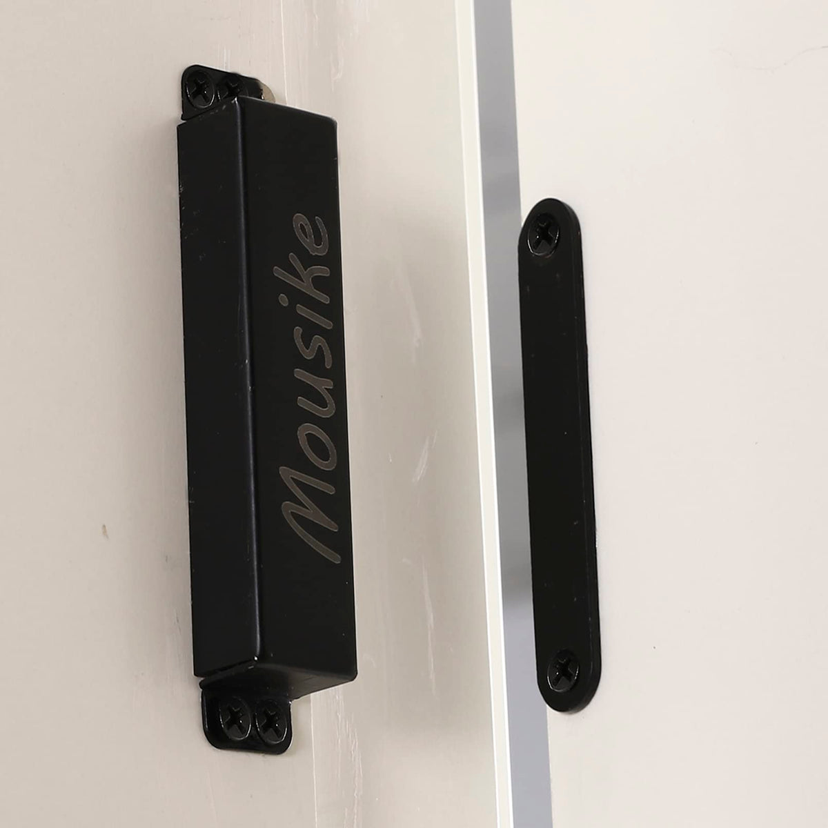 Mousike wardrobe drawer latch keeps drawers closed during busy days