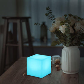 Mr.Go cube offers 8-level dimming for bright to dim settings.