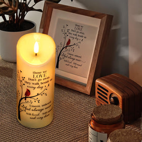 MULCHUM battery-operated candle provides safe, smoke-free ambiance