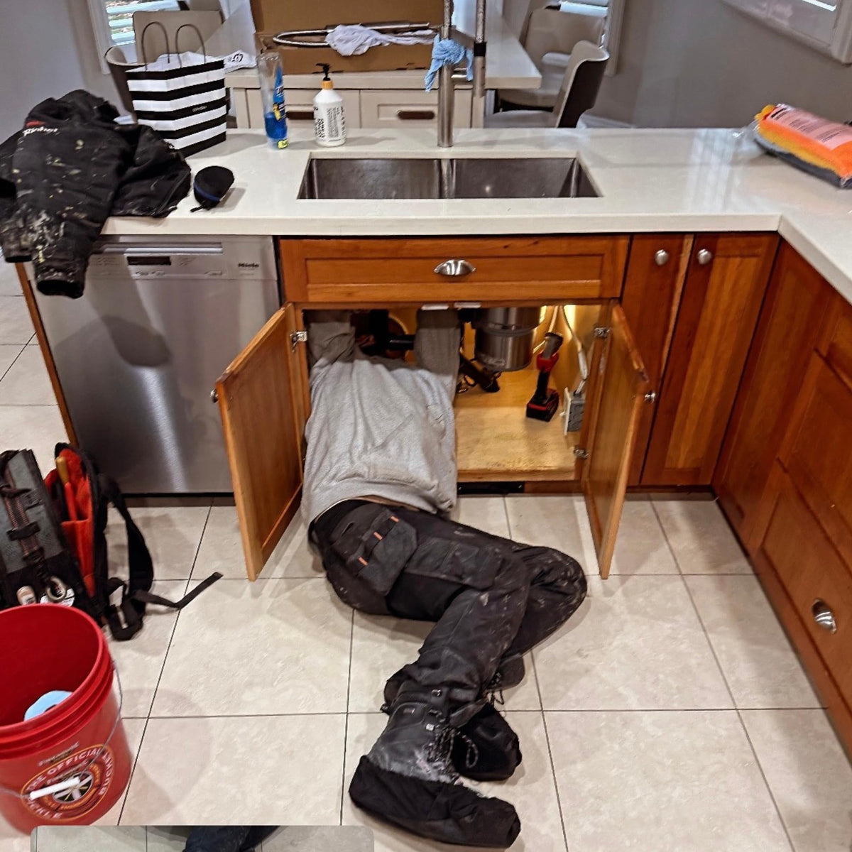 MyShoeCovers machine-washable design enables quick reuse.