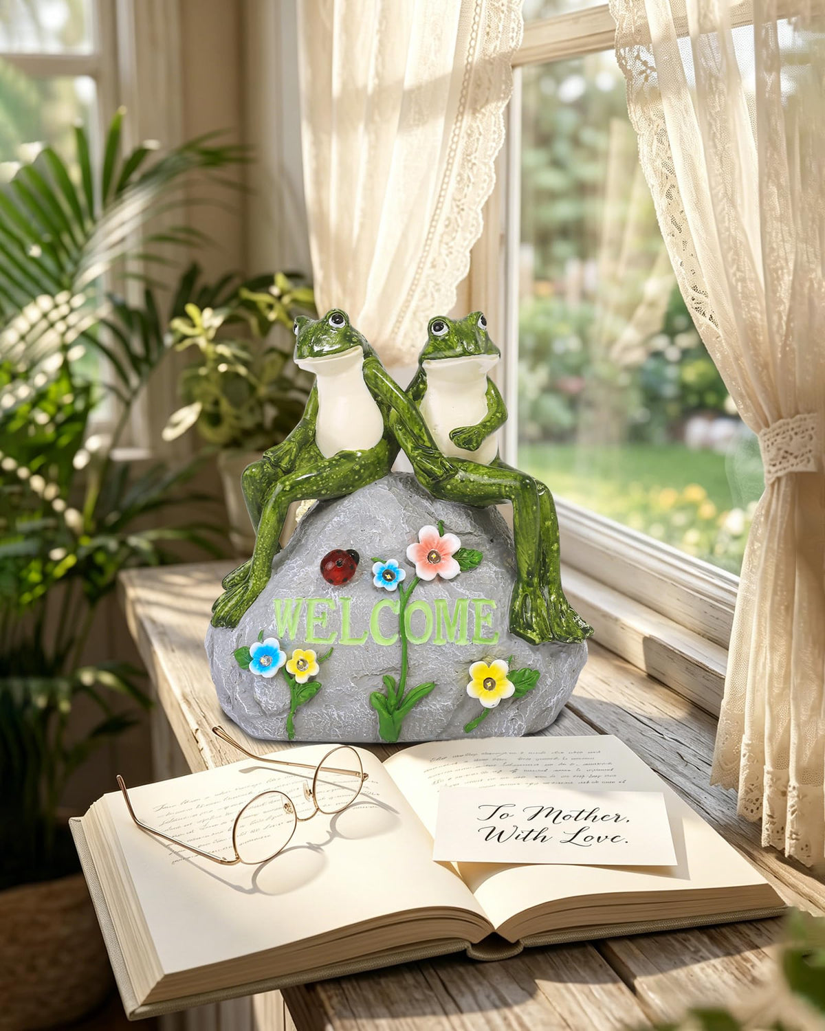 Nacome durable resin frog decor for patios and gardens