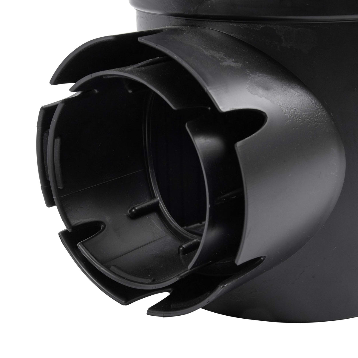Underground setup demonstrating compatibility with various pipe types