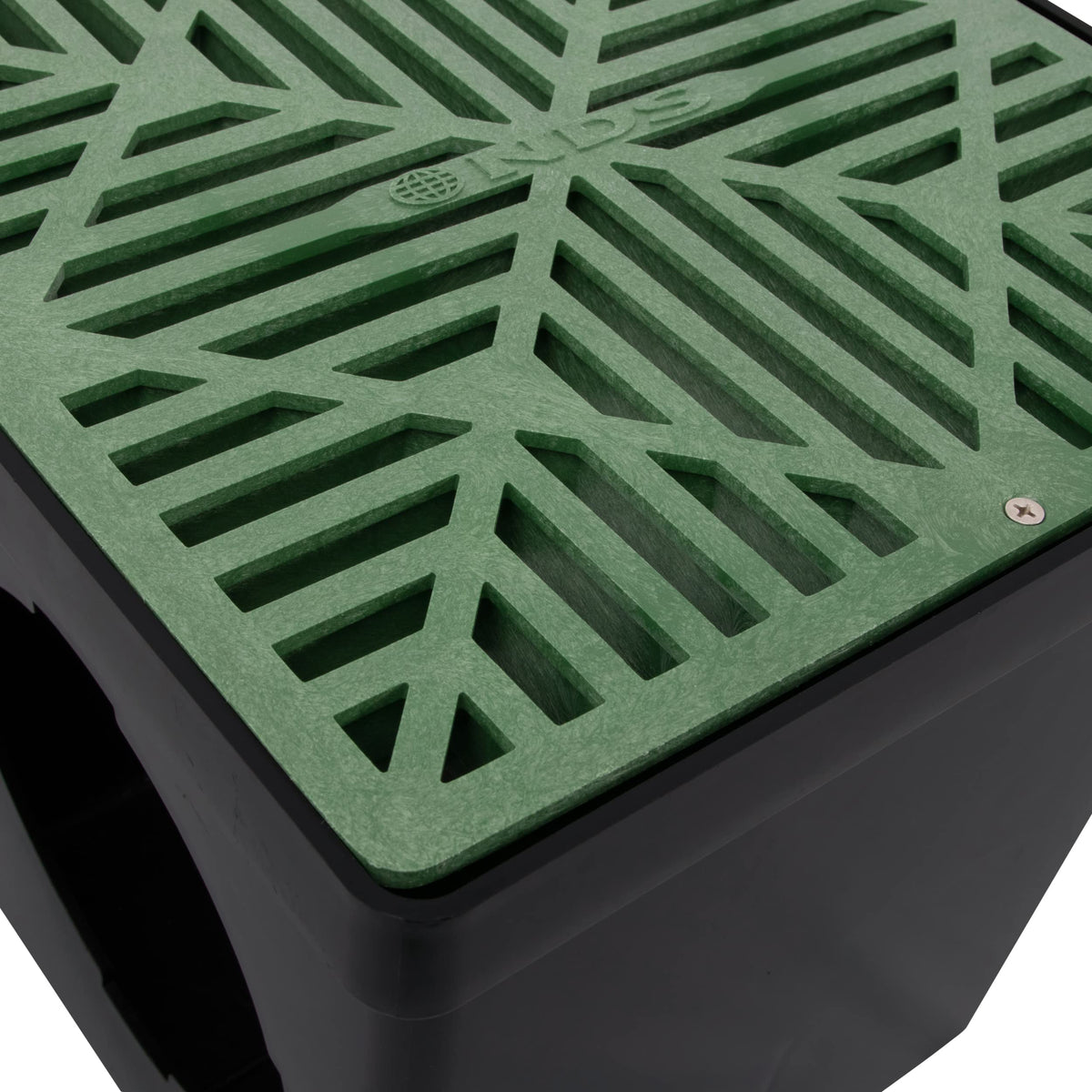 Top installation on a capture device for surface water.