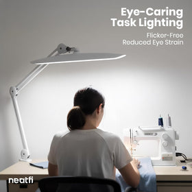 Neatfi XL triple-joint arm position enables precise lighting.