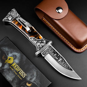 Knife clip attached for easy carry with NedFoss Tiger Roar