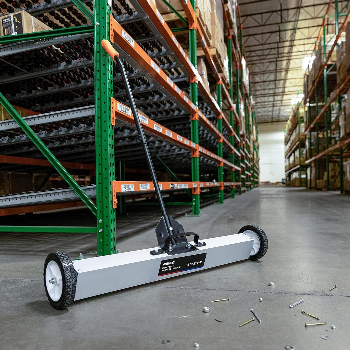 NEIKO 53418A ideal for garage and workshop cleanup
