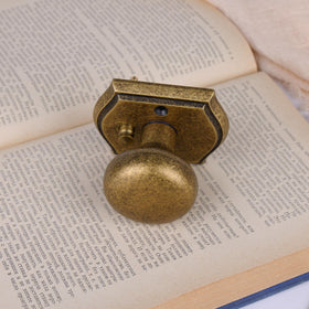 Newlaking knobs suit bedroom or bathroom doors for daily use.
