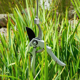 NoCry all-metal construction for durable daily use