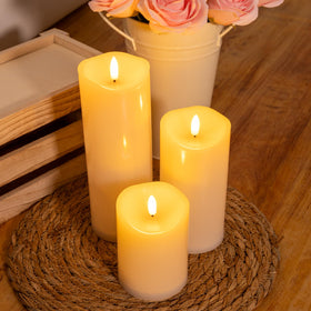 NURADA remote control for candles enables easy operation from seating area
