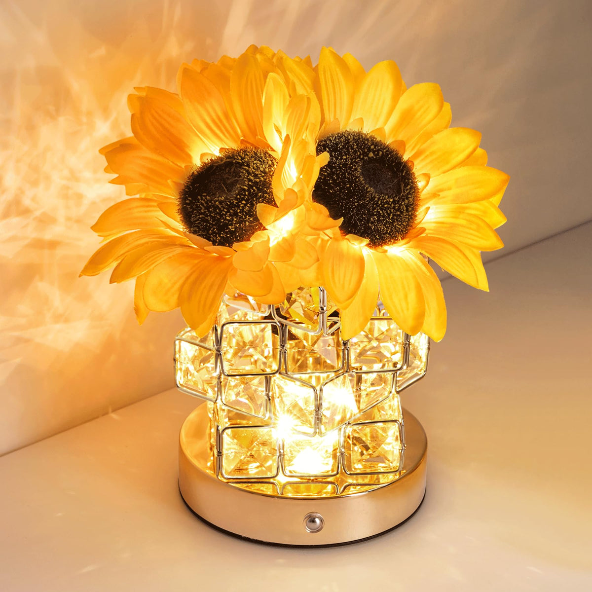NuuNuy sunflower lamp with crystal-base offers an elegant ambient glow.