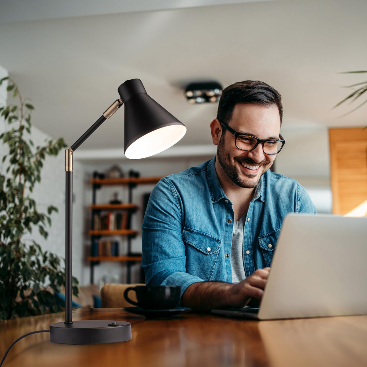 O'Bright Astrum LED is energy efficient and reduces electricity usage.