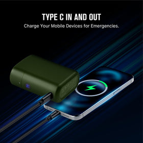 OLIGHT Baton4 case digital display shows battery and brightness levels