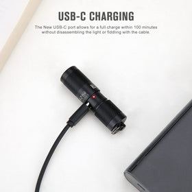 Compact OLIGHT I1R 2 Pro EOS design blends with keys and pockets.