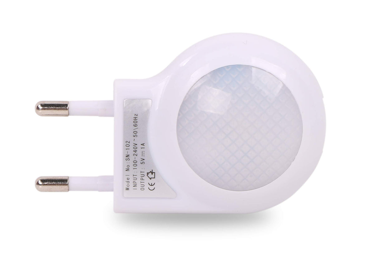 Omeet dusk-to-dawn sensor night light automatically brightens in dim rooms.