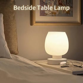 ONEWISH touch-control lamp demonstrates three brightness levels at fingertips.