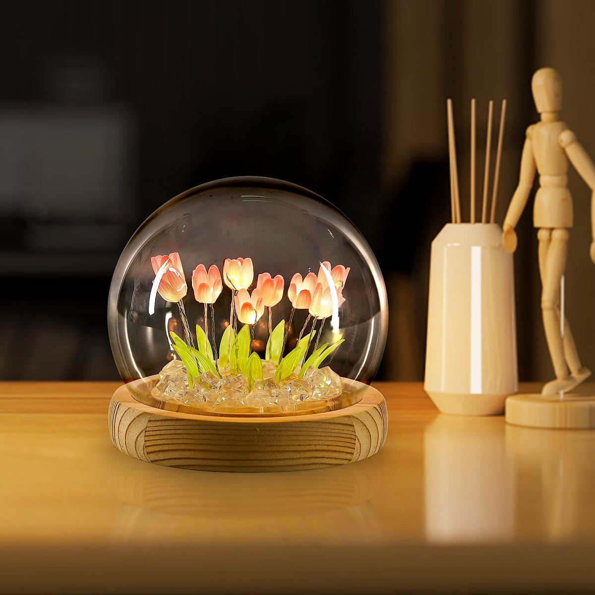 ONXE Tulips Night Light USB or battery powered for flexible placement.